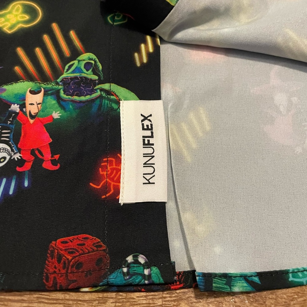 NWT RSVLTS Disney Nightmare Before Christmas ‘Oogie’s Turn to Boogie’ Button Up - Picture 5 of 10